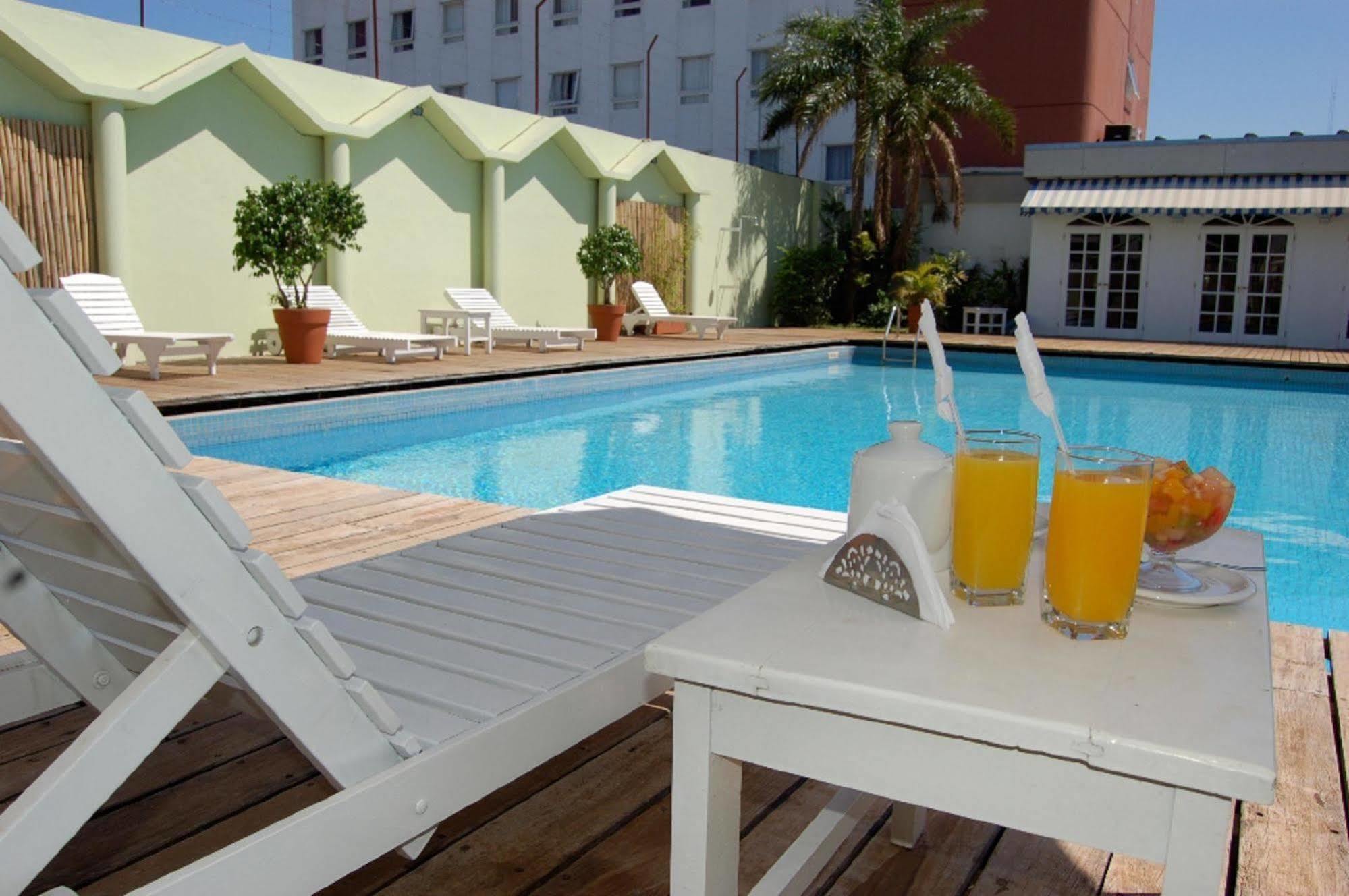 פוסאדאס Julio Cesar Hotel מראה חיצוני תמונה